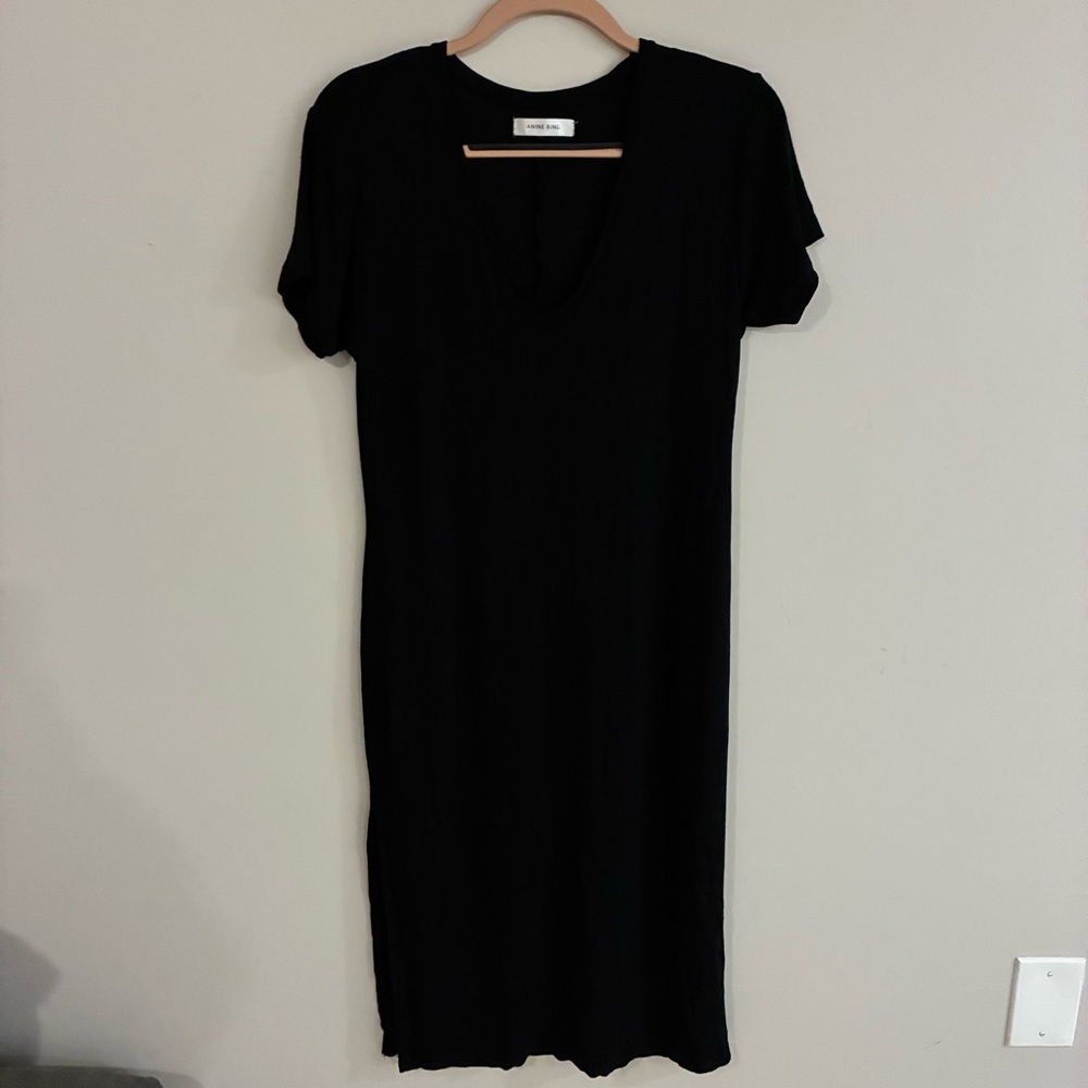 Anine Bing V-Neck Shirtsleeve Black T-Shirt Dress - Picture 2 of 4